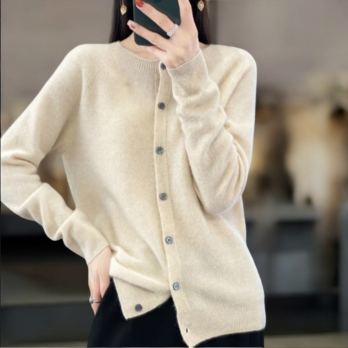 Vilora™ - Soft Button-Up Cardigan