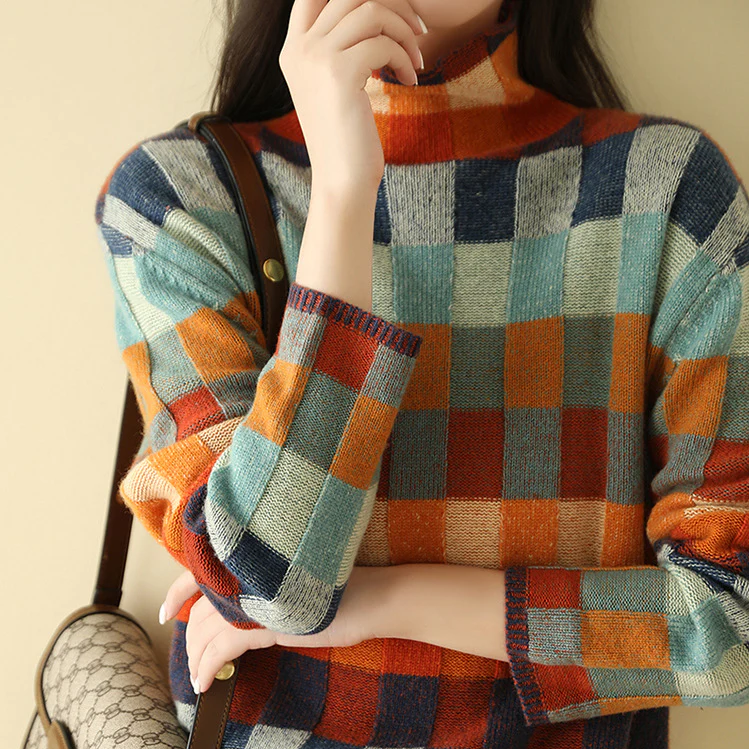 Vilora™ - Retro-Inspired Plaid Sweater