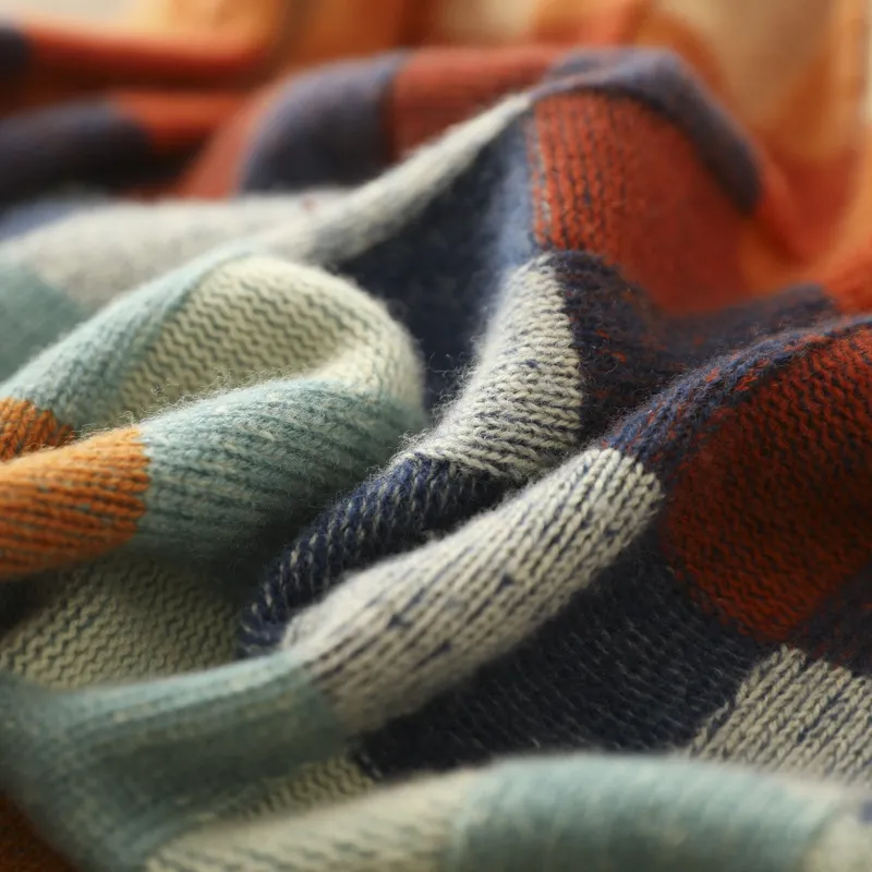 Vilora™  - Retro-Inspired Plaid Sweater