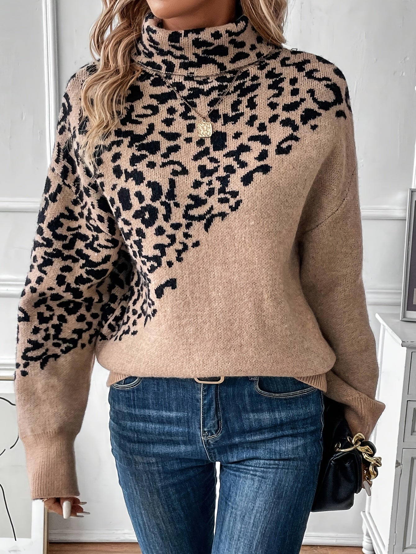 Vilora™  - Leopard Sweater
