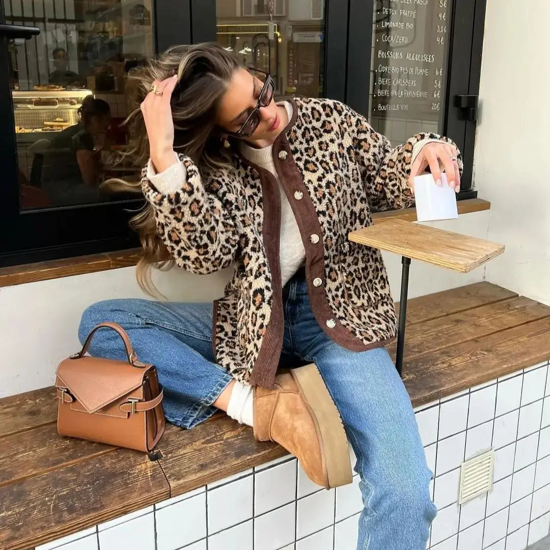 Vilora™ - Chic Leopard Cardigan